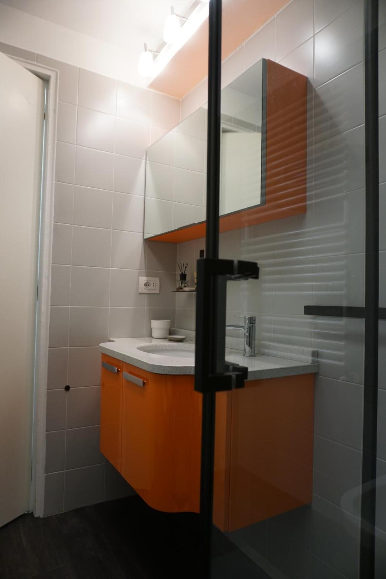 Space Loft - Close To M5 Subway - Free Parking - Sky & Netflix Tv Appartement *